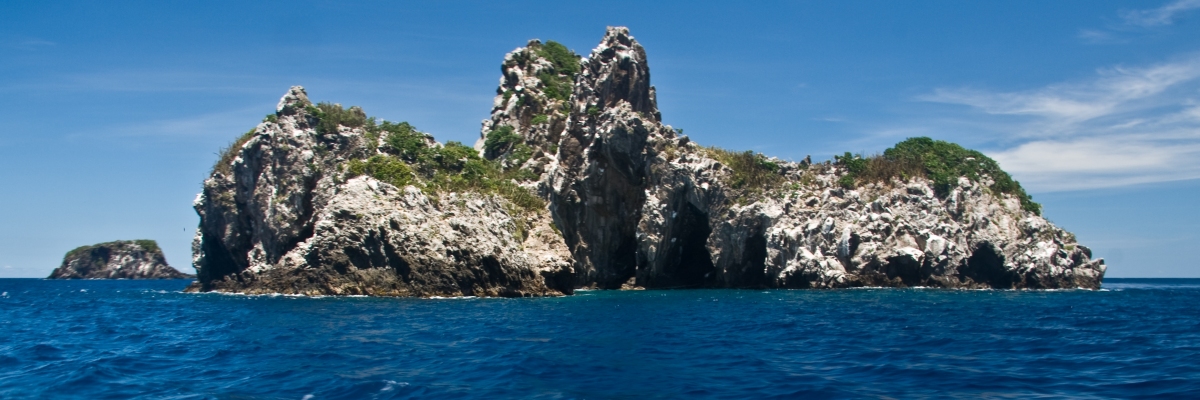 Rocks Off of Ronde Island (Jason Pratt) CC BY Rocks Off of Ronde Island (Jason Pratt) CC BY
