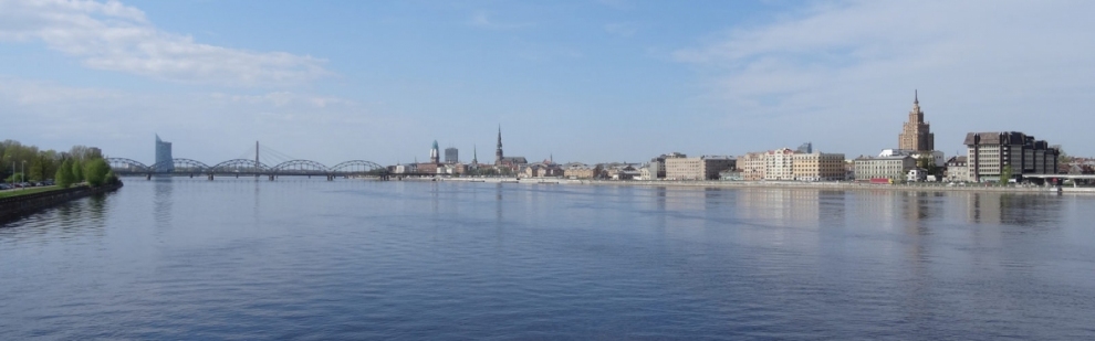 20150507 27 Riga - Daugava (Sjaak Kempe)  [flickr.com]  CC BY 
Infos zur Lizenz unter 'Bildquellennachweis'
