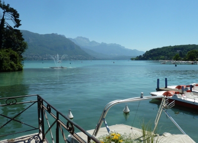 Lac d\\\'Annecy (Jussarian)  [flickr.com]  CC BY-SA 
Infos zur Lizenz unter 'Bildquellennachweis'