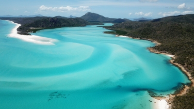 Luftaufnahme Whitehaven Beach vom Hill Inlet (Daniel Lorig)  Copyright 
Infos zur Lizenz unter 'Bildquellennachweis'