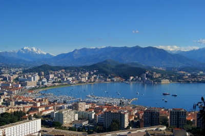 Ajaccio (JeanbaptisteM)  [flickr.com]  CC BY 
Infos zur Lizenz unter 'Bildquellennachweis'