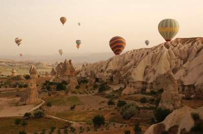 Balloons in Cappadocia (Mr Hicks46)  [flickr.com]  CC BY-SA 
Infos zur Lizenz unter 'Bildquellennachweis'