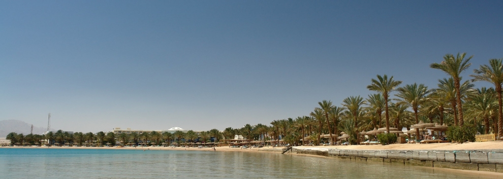 Beach @ Palm Royale Soma Bay, Egypt (Richard August)  [flickr.com]  CC BY-SA 
Infos zur Lizenz unter 'Bildquellennachweis'