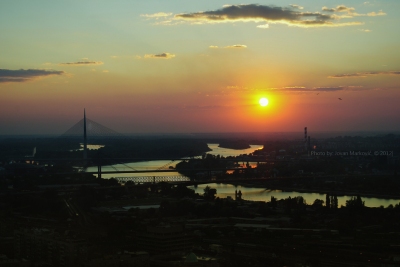 Belgrade Sundow (Jovan Markovi?)  [flickr.com]  CC BY 
Infos zur Lizenz unter 'Bildquellennachweis'