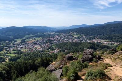 Bodenmais - Panorama - 2015 (avda-foto)  [flickr.com]  CC BY-SA 
Infos zur Lizenz unter 'Bildquellennachweis'