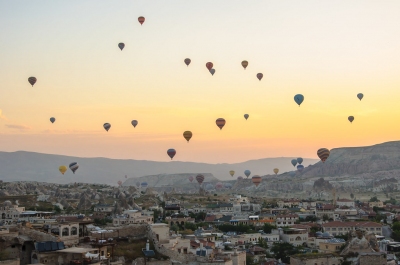Cappadocia balloons (halbag)  [flickr.com]  CC BY 
Infos zur Lizenz unter 'Bildquellennachweis'