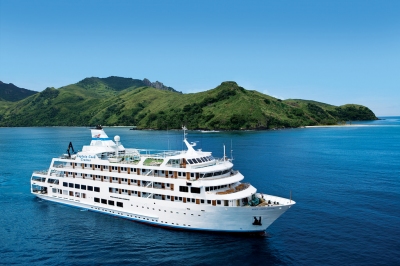 Captain Cook Cruises Reef Endeavour (Roderick Eime)  [flickr.com]  CC BY 
Infos zur Lizenz unter 'Bildquellennachweis'