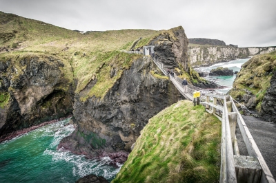 Carrick-a-rede, Northern Ireland (Giuseppe Milo)  [flickr.com]  CC BY 
Infos zur Lizenz unter 'Bildquellennachweis'