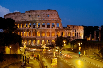 Coliseum at dusk (Larry Johnson)  [flickr.com]  CC BY 
Infos zur Lizenz unter 'Bildquellennachweis'