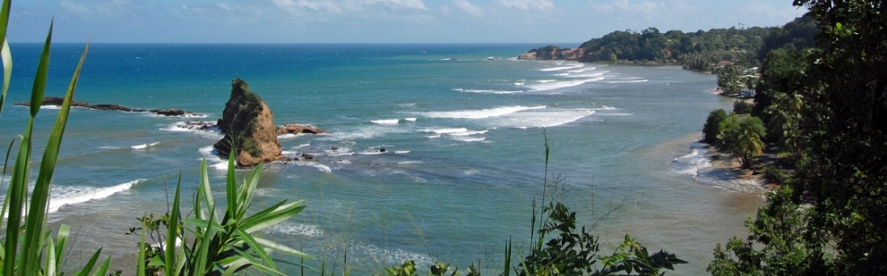 Dominica Coastline (Ken Bosma)  [flickr.com]  CC BY 
Infos zur Lizenz unter 'Bildquellennachweis'