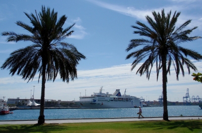 El Crucero Grand Voyager en el puerto de Las Palmas de Gran Canaria. (El Coleccionista de Instantes  Fotografía & Video)  [flickr.com]  CC BY-SA 
Infos zur Lizenz unter 'Bildquellennachweis'