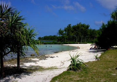 Eton Beach, Efate, Vanuatu, 4 June 2006 (Phillip Capper)  [flickr.com]  CC BY 
Infos zur Lizenz unter 'Bildquellennachweis'