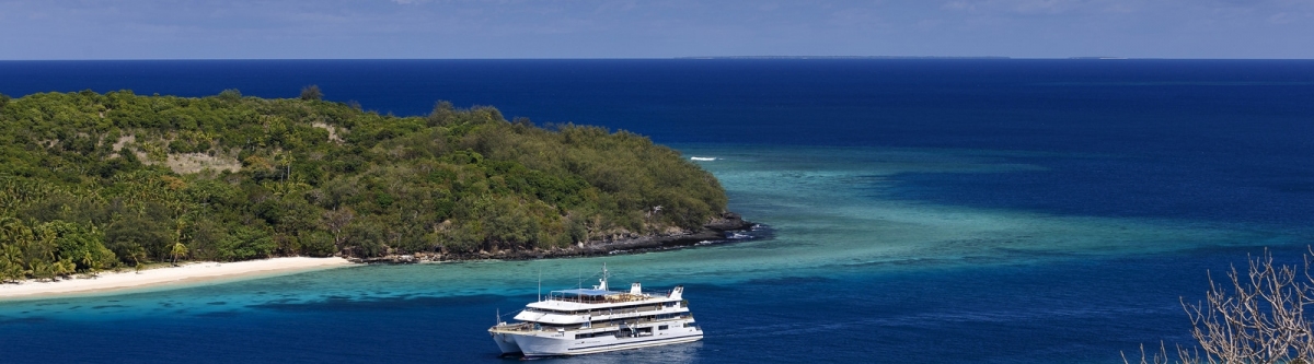 Fiji Princess - Blue Lagoon Cruises (Roderick Eime) CC BY Fiji Princess - Blue Lagoon Cruises (Roderick Eime) CC BY