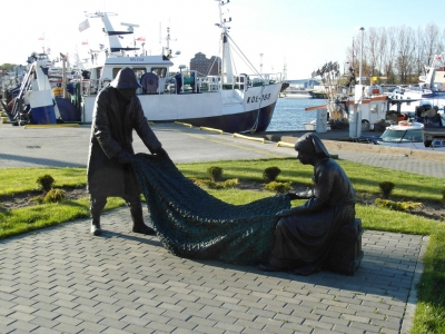 Im Fischereihafen von Kolobrzeg (zeesenboot)  [flickr.com]  CC BY 
Infos zur Lizenz unter 'Bildquellennachweis'