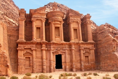 Jordan-18C-031 - The Monastery & Inside (Dennis Jarvis)  [flickr.com]  CC BY-SA 
Infos zur Lizenz unter 'Bildquellennachweis'