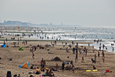 La Grande Plage vers Middelkerke (Ostend) (Stephane Mignon)  [flickr.com]  CC BY 
Infos zur Lizenz unter 'Bildquellennachweis'