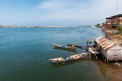 Lagoon of Cotonou (Mark Fischer)  [flickr.com]  CC BY-SA 
Infos zur Lizenz unter 'Bildquellennachweis'