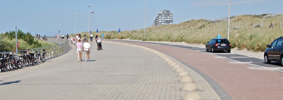 Large promenade entre Westende et Middelkerke (Stephane Mignon)  [flickr.com]  CC BY 
Infos zur Lizenz unter 'Bildquellennachweis'