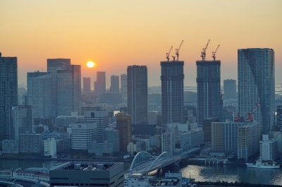 Last Sunrise from my Tokyo Trip / Der letzte Sonnenaufgang von meinen Tokio Trip (Bernhard Friess)  [flickr.com]  CC BY-ND 
Infos zur Lizenz unter 'Bildquellennachweis'