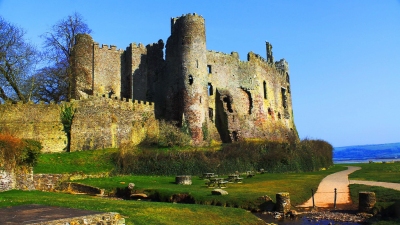 Laugharne Castle Wales #dailyshoot (Les Haines)  [flickr.com]  CC BY 
Infos zur Lizenz unter 'Bildquellennachweis'