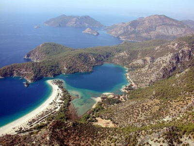 Ölüdeniz (Philippe Perreaux)  [flickr.com]  CC BY 
Infos zur Lizenz unter 'Bildquellennachweis'