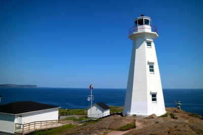 Light House on Cape Spear (Erik Cleves Kristensen)  [flickr.com]  CC BY 
Infos zur Lizenz unter 'Bildquellennachweis'