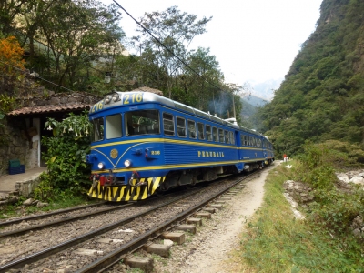 Machu Picchu Train (tacowitte)  [flickr.com]  CC BY 
Infos zur Lizenz unter 'Bildquellennachweis'