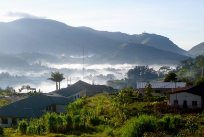 Maubisse in the early morning (Kate Dixon)  [flickr.com]  CC BY 
Infos zur Lizenz unter 'Bildquellennachweis'