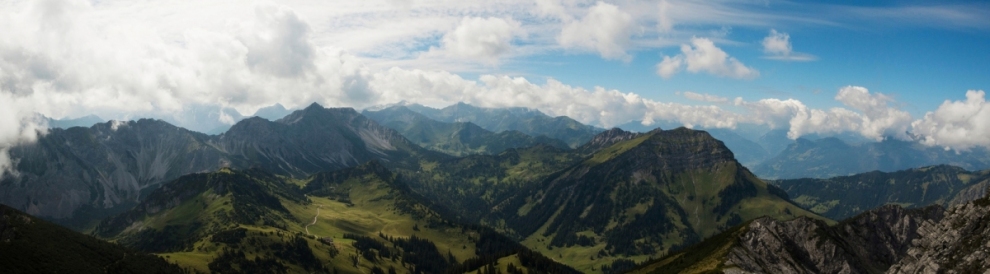 mountainscape 03 (Mathias Erhart)  [flickr.com]  CC BY-SA 
Infos zur Lizenz unter 'Bildquellennachweis'