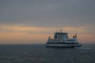 MS Schleswig-Holstein (Thomas Jordan)  [flickr.com]  CC BY-ND 
Infos zur Lizenz unter 'Bildquellennachweis'