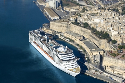 MSC Splendida in Malta (Roderick Eime)  [flickr.com]  CC BY 
Infos zur Lizenz unter 'Bildquellennachweis'