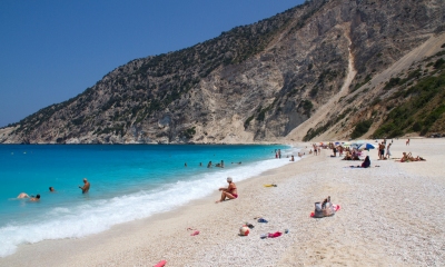 Myrtos Beach 3 (Tony Hisgett)  [flickr.com]  CC BY 
Infos zur Lizenz unter 'Bildquellennachweis'
