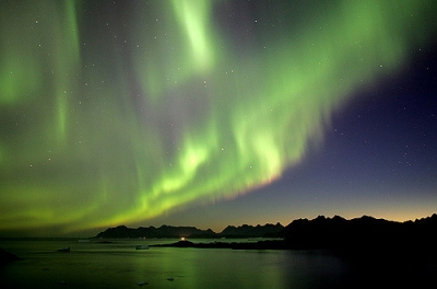 Northern Lights, Greenland (Nick Russill)  [flickr.com]  CC BY 
Infos zur Lizenz unter 'Bildquellennachweis'