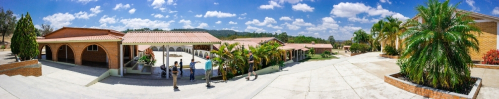 Orphanage Emmannuel Guiamaca, Honduras (Nan Palmero)  [flickr.com]  CC BY 
Infos zur Lizenz unter 'Bildquellennachweis'