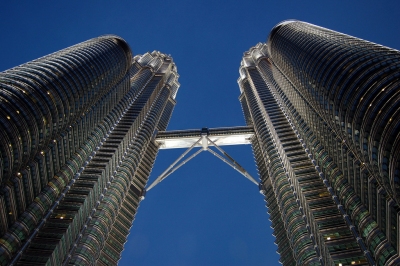 Petronas Twin Towers (Shubert Ciencia)  [flickr.com]  CC BY 
Infos zur Lizenz unter 'Bildquellennachweis'