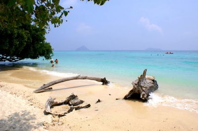 PICT0047/Thailand/Koh Phi Phi Island/Laem Tong Beach/ (dany13)  [flickr.com]  CC BY 
Infos zur Lizenz unter 'Bildquellennachweis'