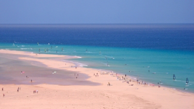 Playa Sotavento (16:9clue)  [flickr.com]  CC BY 
Infos zur Lizenz unter 'Bildquellennachweis'