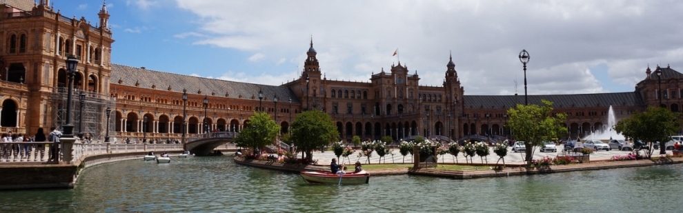 Plaza de España, Seville, Spain (Matt Kieffer)  [flickr.com]  CC BY-SA 
Infos zur Lizenz unter 'Bildquellennachweis'