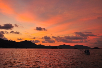 please not another beautiful sunset (Davidlohr Bueso)  [flickr.com]  CC BY 
Infos zur Lizenz unter 'Bildquellennachweis'