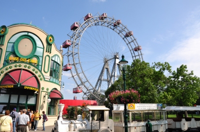 Prater park, Vienna, Austria (Francisco Antunes)  [flickr.com]  CC BY 
Infos zur Lizenz unter 'Bildquellennachweis'