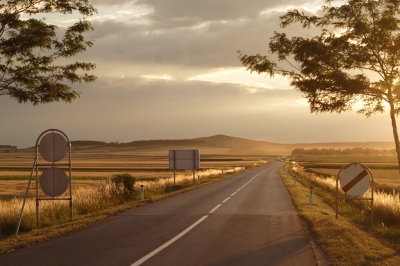 Road to nowhere (Andrij Bulba)  [flickr.com]  CC BY 
Infos zur Lizenz unter 'Bildquellennachweis'