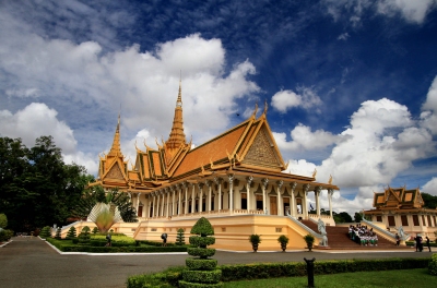Royale Palace & Silver Pagoda (Phalinn Ooi)  [flickr.com]  CC BY 
Infos zur Lizenz unter 'Bildquellennachweis'