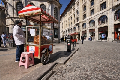 Street Vendors (Miguel Virkkunen Carvalho)  [flickr.com]  CC BY 
Infos zur Lizenz unter 'Bildquellennachweis'
