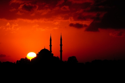 sunset mosque (Matthias Rhomberg)  [flickr.com]  CC BY 
Infos zur Lizenz unter 'Bildquellennachweis'