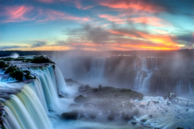 Sunset over Iguazu (SF Brit)  [flickr.com]  CC BY 
Infos zur Lizenz unter 'Bildquellennachweis'