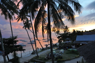Sunset seaview from our room (Kullez)  [flickr.com]  CC BY 
Infos zur Lizenz unter 'Bildquellennachweis'