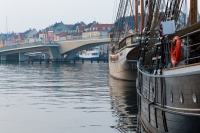 Tall ships in Copenhagen harbour (Thomas Rousing)  [flickr.com]  CC BY 
Infos zur Lizenz unter 'Bildquellennachweis'
