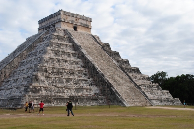 The "Palace" at ChiChen Itza (Missie)  [flickr.com]  CC BY-ND 
Infos zur Lizenz unter 'Bildquellennachweis'