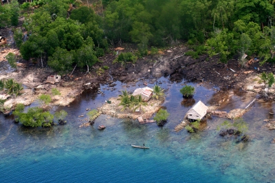 Tsunami, Solomon Islands 2007. Photo: AusAID (Department of Foreign Affairs and Trade)  [flickr.com]  CC BY 
Infos zur Lizenz unter 'Bildquellennachweis'