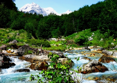 Valbona Albania #dailyshoot (Les Haines)  [flickr.com]  CC BY 
Infos zur Lizenz unter 'Bildquellennachweis'